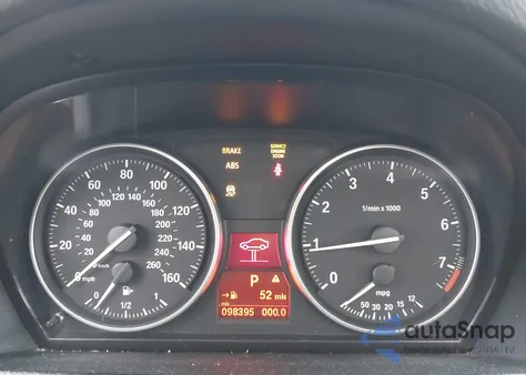 2014 BMW X1 xDrive28I из США, поврежденный, VIN WBAVL1C59EVY11569